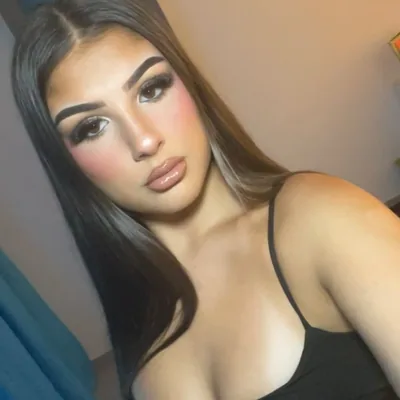 @luciaviolax profile image