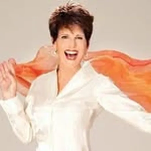 @luciearnazofficial profile image