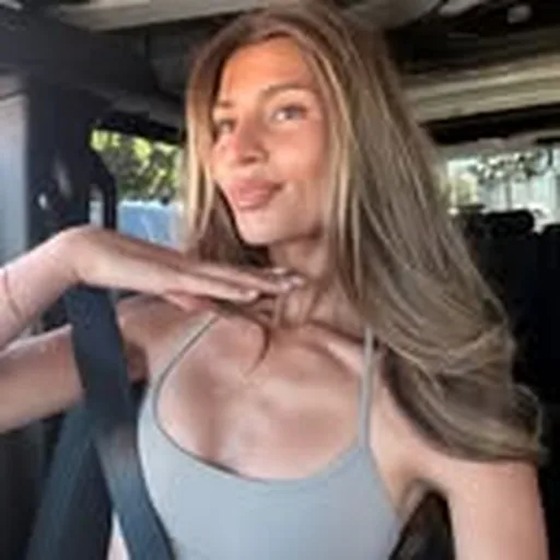@luckylivingwithlovi profile image
