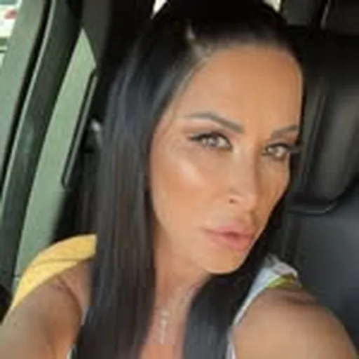 @lucy_samuelian profile image