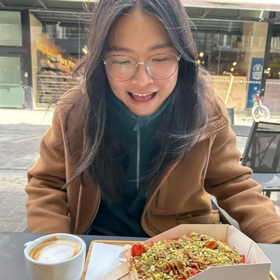 @lucymakesfood profile image