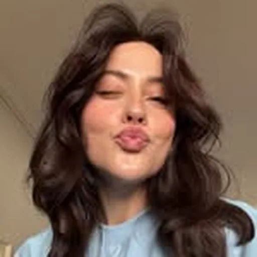 @lucymneville profile image