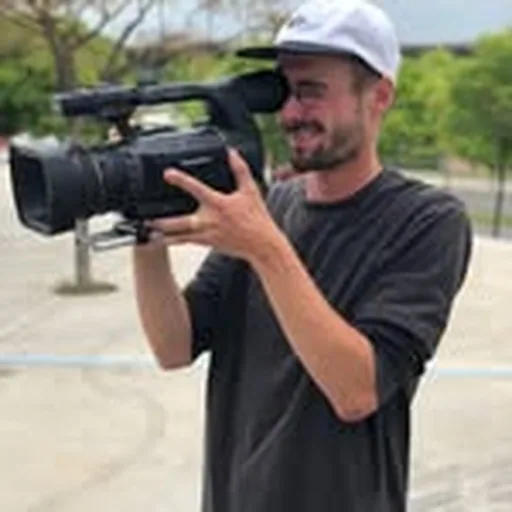 @ludidennis_ profile image