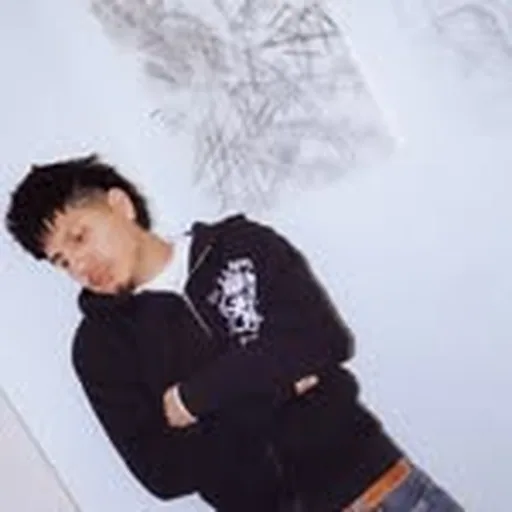 @luishypes profile image