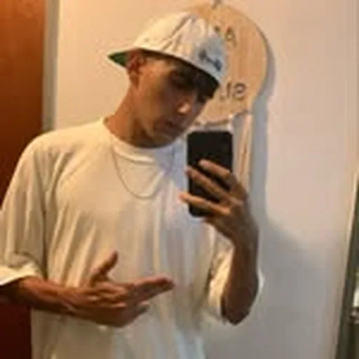 @lukaa.arce profile image