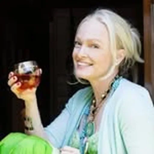 @lulupowers profile image