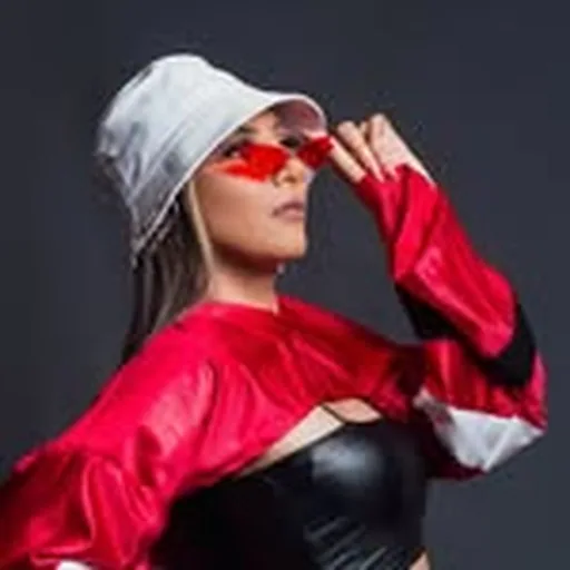 @lunah.raw profile image