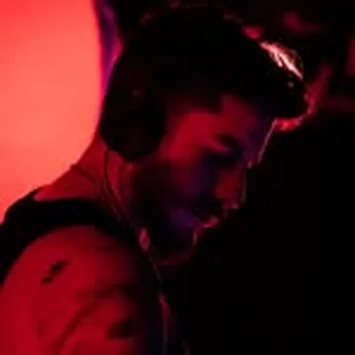 @lunardj_ profile image