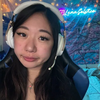 @lunasolstice profile image