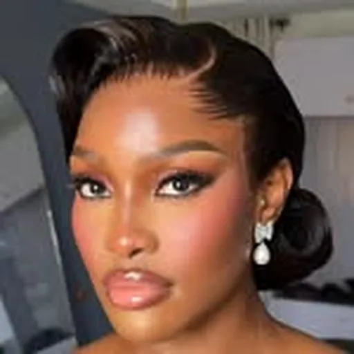 @m_.glam profile image