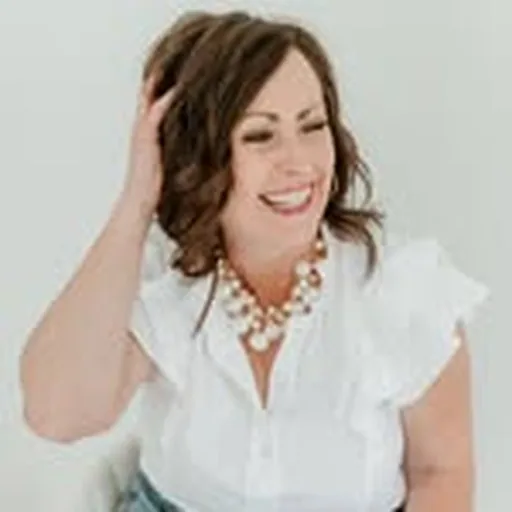 @m_is_for_mindy profile image