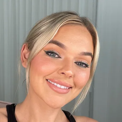 @maddinicholls_makeup profile image