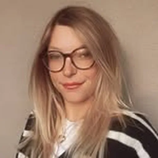 @maestra_carly_ profile image
