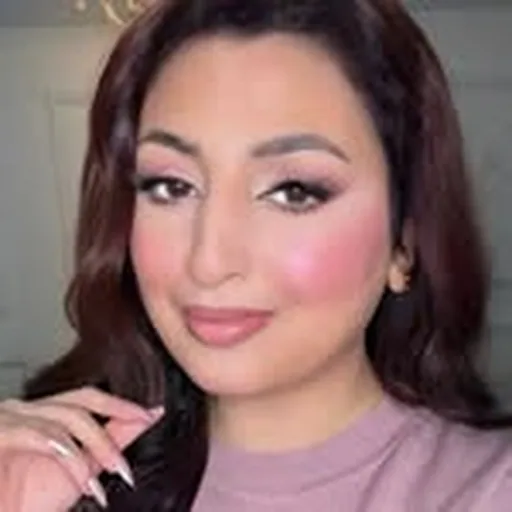 @magnifiedbeauty profile image
