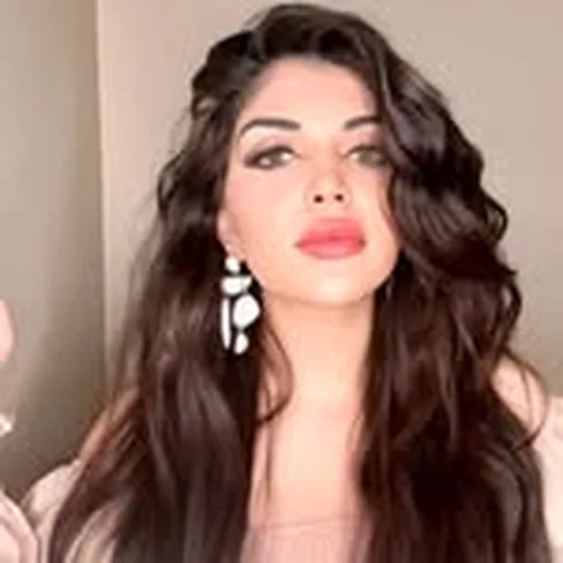 @mahnoor_nadir profile image