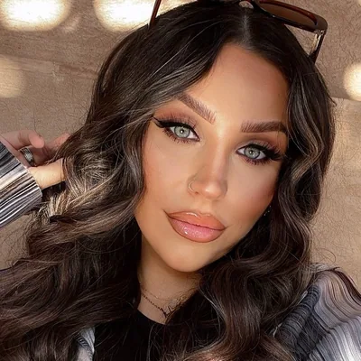 @makeupby_elliee profile image