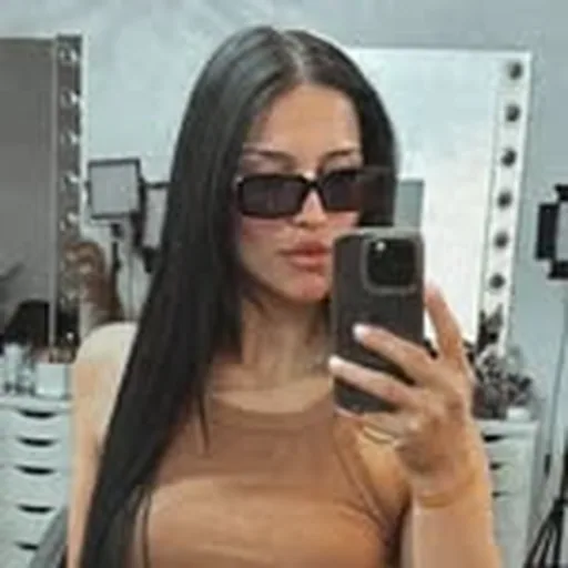 @makeupbyarya1 profile image
