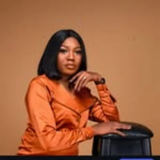 @makeupbynoya profile image