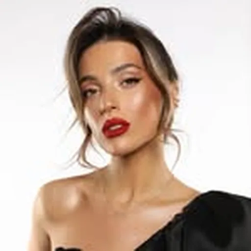 @makeupbytinnash profile image