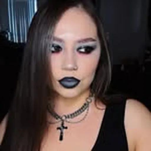 @makeupbytreenz profile image