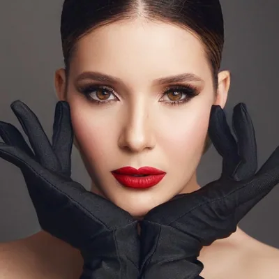 @makeuplucristina profile image