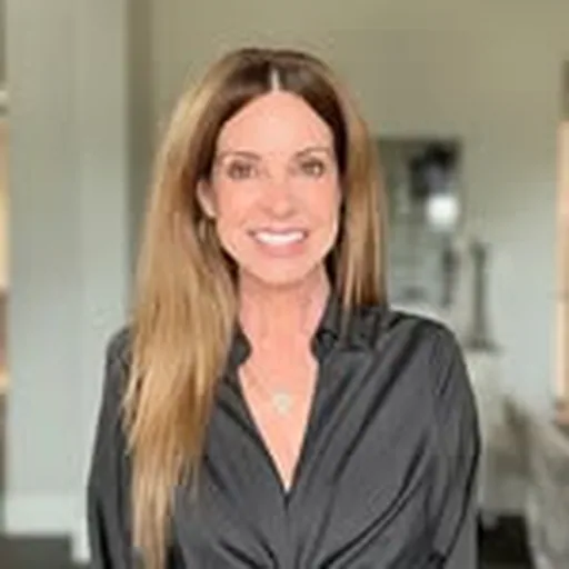 @makeupobsessedmom profile image