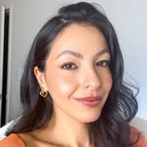 @makeupscarol profile image