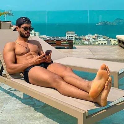 @male.model.feet profile image