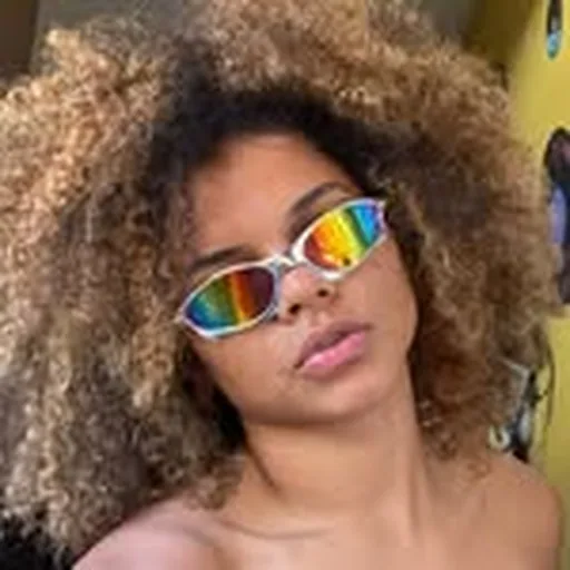 @maluvibe profile image