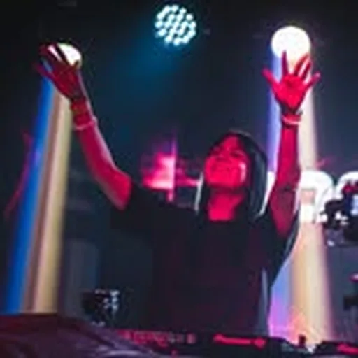 @mariahealydj profile image