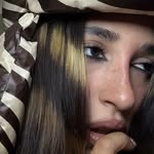 @marialaraf profile image