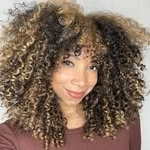 @mariamanna_ profile image