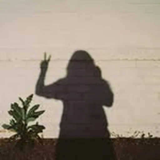 @marikarosegold profile image
