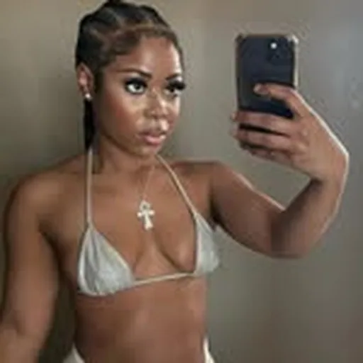 @marilynamoire profile image