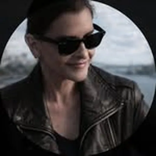 @marinalimax1 profile image