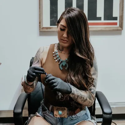 @marisalarenart profile image