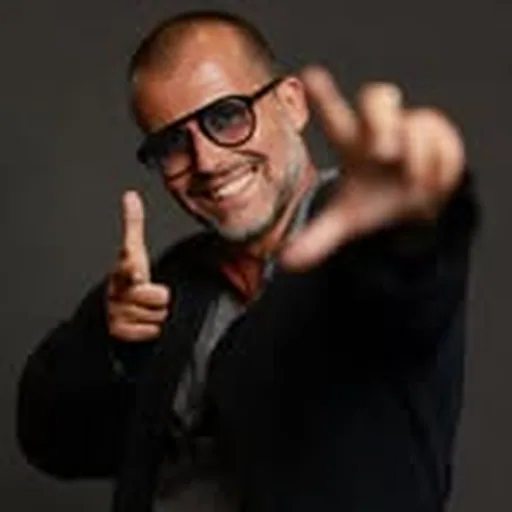 @maxmomentum profile image