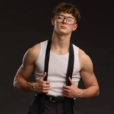 @maxostler_ profile image