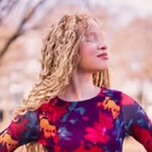 @mayiawarren profile image
