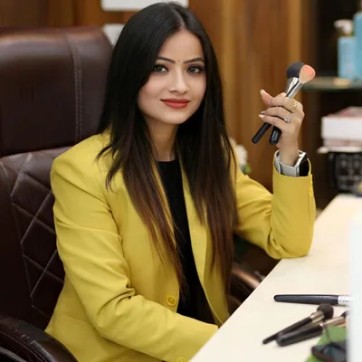 @meera.makeover profile image
