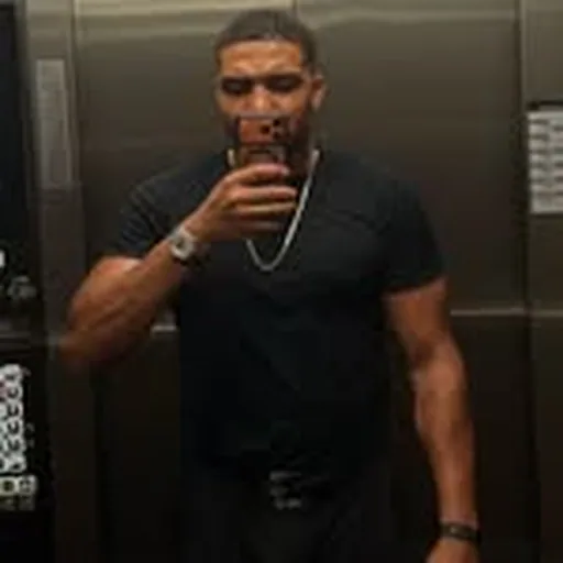 @mel.wade_ profile image