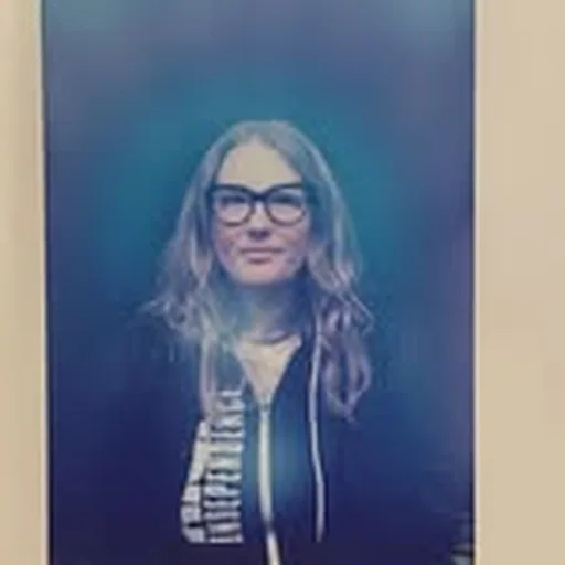 @meleslyn profile image