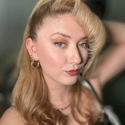@melikeguneskacan profile image