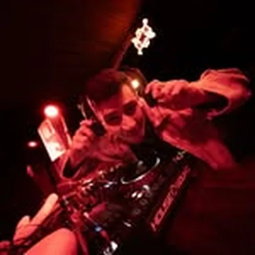 @meslameni_ profile image