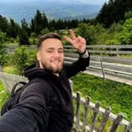 @mezesmatee profile image