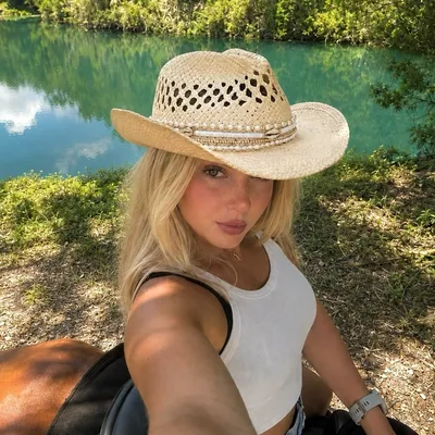 @miafrancescarav profile image