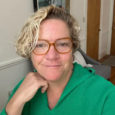 @midlife_withmeaning profile image