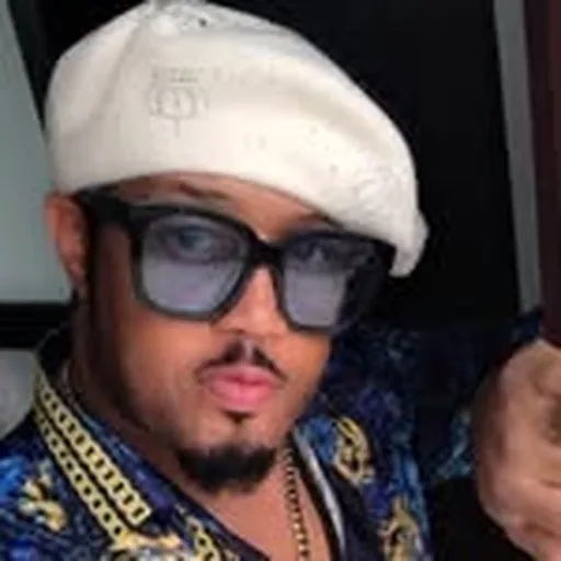 @mikeezu profile image