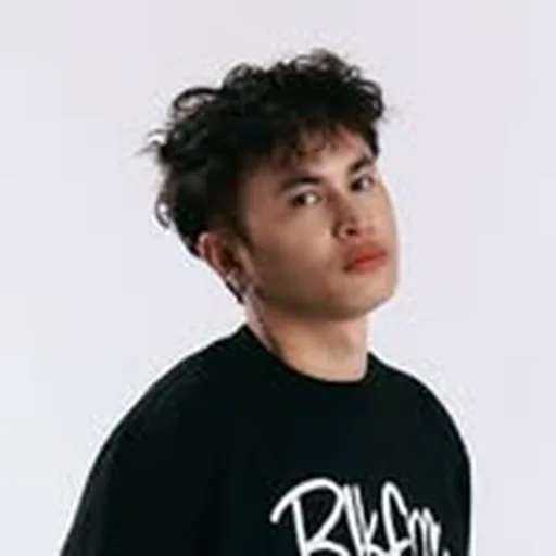 @mikoy.uy profile image