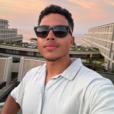 @milesabovetech profile image